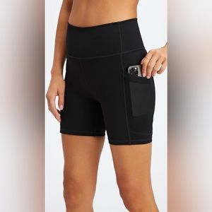 Fabletics On-The-Go PowerHold® High-Waisted 6'' Short